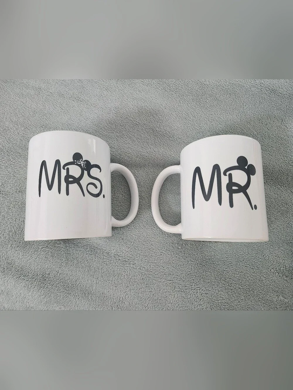 NIB Mr. & Mrs. Mickey/Minnie Ceramic Mugs